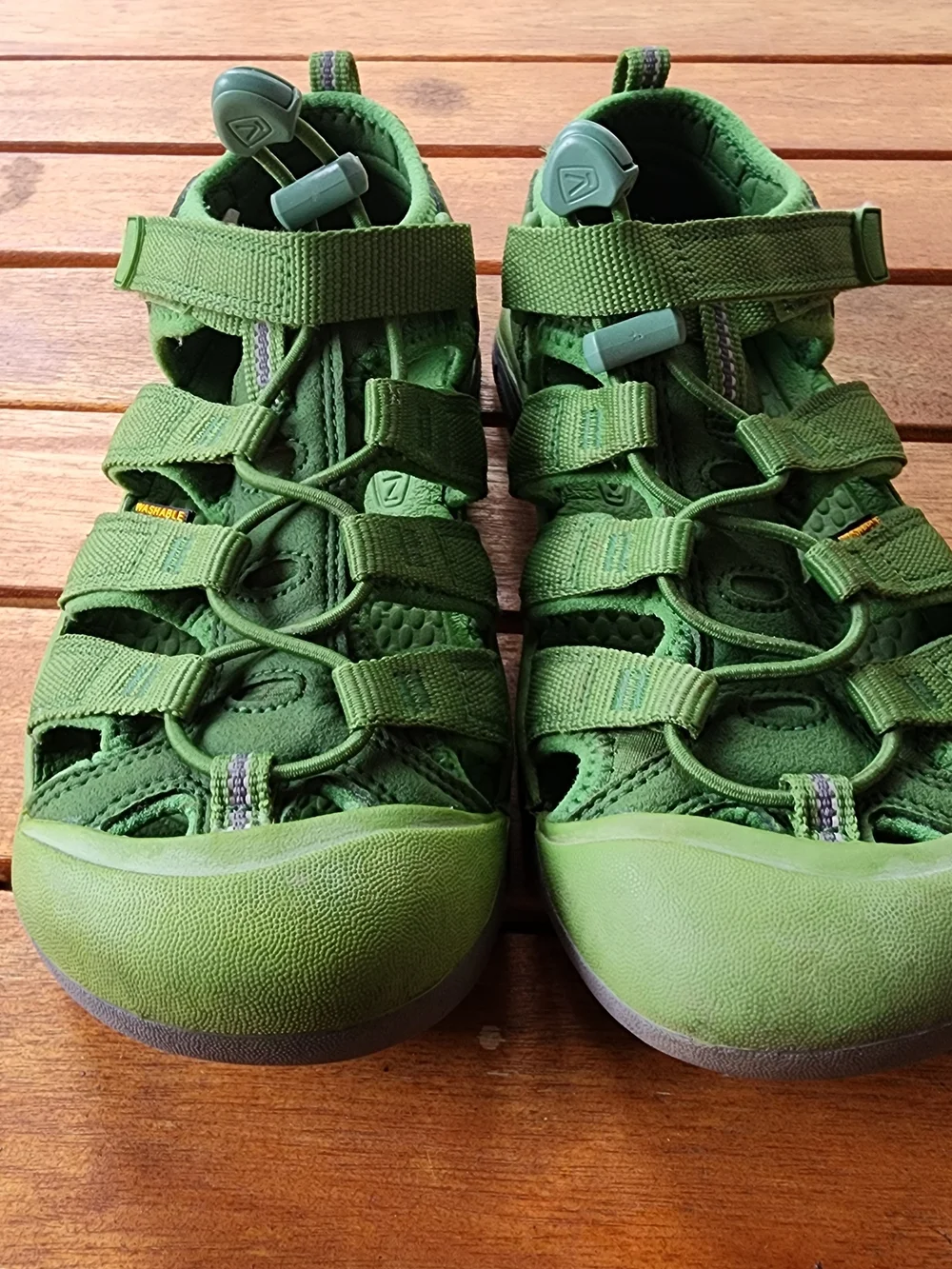 Keen H2 Newport Juniors Size 4